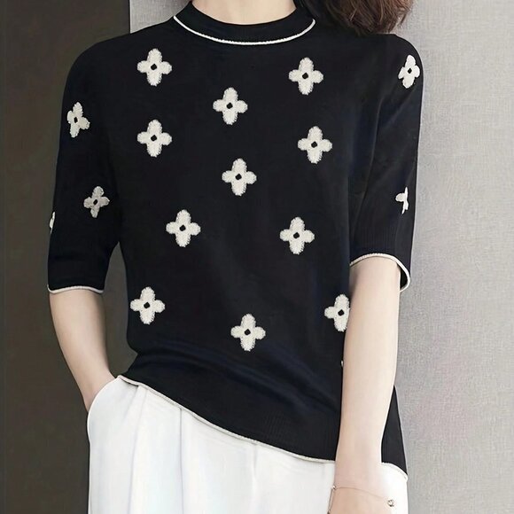 Black Preppy Womens Floral Print Round Neck Loose Fit Short Sleeve Knit Top - Picture 4 of 5